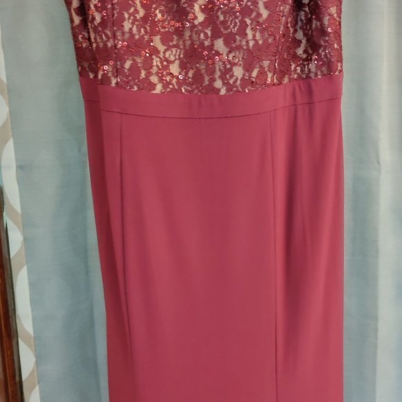 Dress - Picture 5 of 5